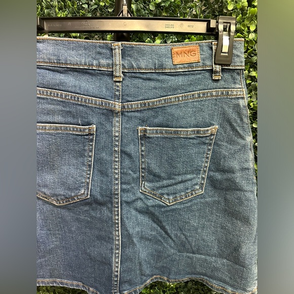 (B43)EUC Mango | Mini Denim Button Skirt - Picture 4 of 5